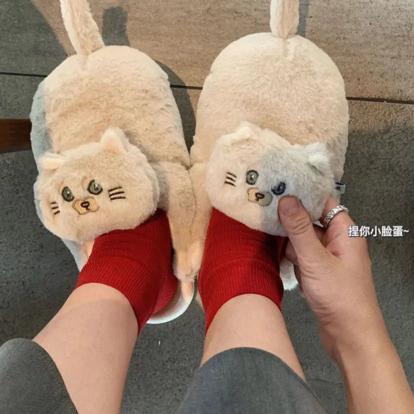 Cuddly Hug Cat Slippers - Furry Family Faves